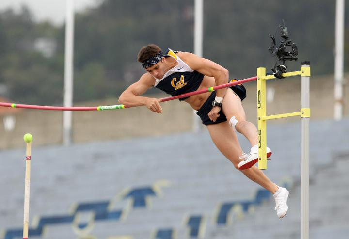 2010 Big Meet-220.JPG - 2010 Cal vs. Stanford Big Meet, April 10, Edwards Stadium, Berkeley, CA.